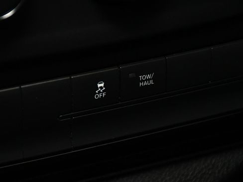 Used 2013 RAM 1500 Express RWD image 25