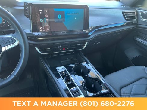 Used 2024 Volkswagen Atlas Cross Sport SE AWD/4WD image 21