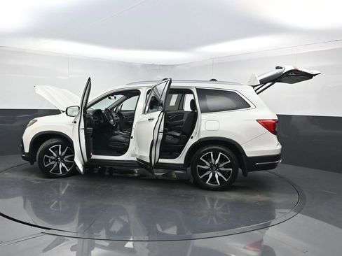 Used 2019 Honda Pilot Elite image 41
