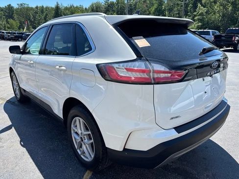 Used 2024 Ford Edge SEL w/ Convenience Package AWD/4WD image 6