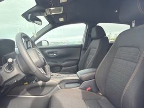 Used 2025 Honda HR-V Sport image 12
