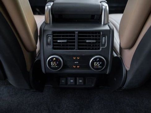 Used 2023 Land Rover Discovery HSE R-Dynamic AWD/4WD image 54