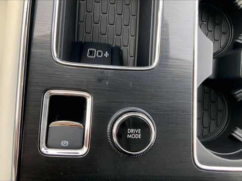 New 2026 Lincoln Aviator 2WD image 19