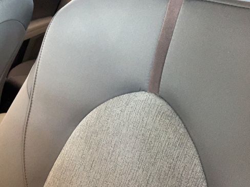 Used 2019 Toyota Camry LE FWD image 26