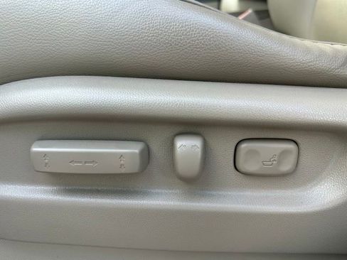 Used 2016 Honda Odyssey Touring Elite image 30