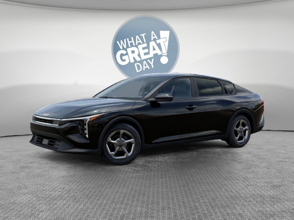 New 2026 Kia K4 FWD image 3