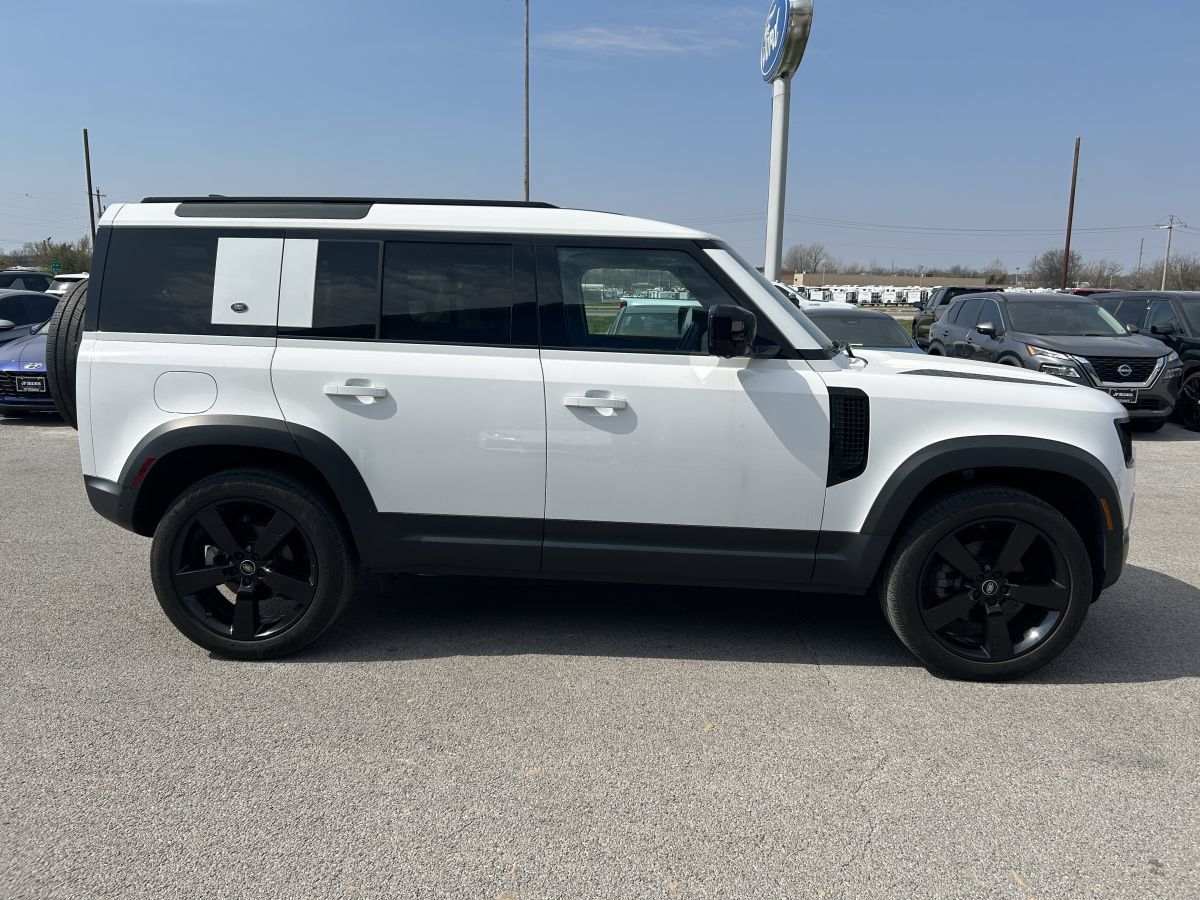 Used 2020 Land Rover Defender 110 AWD/4WD image 3