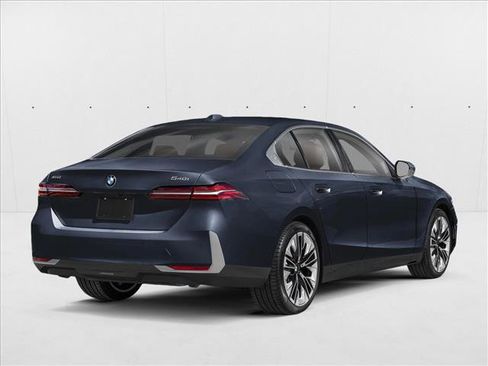New 2027 BMW 540i xDrive w/ M Sport Package AWD/4WD image 2