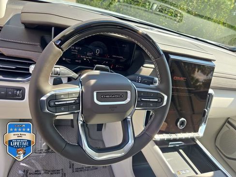 New 2026 GMC Acadia Denali w/ Super Cruise Package AWD/4WD image 19