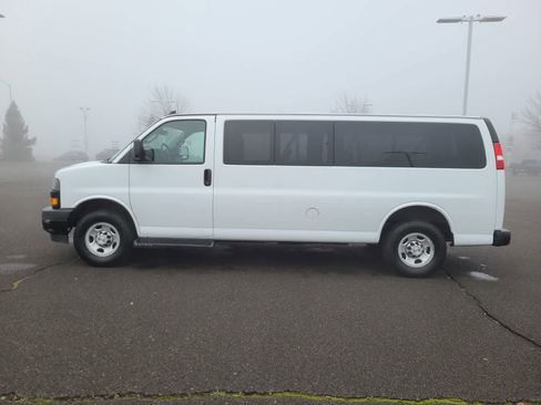 Used 2023 Chevrolet Express 3500 LS image 11