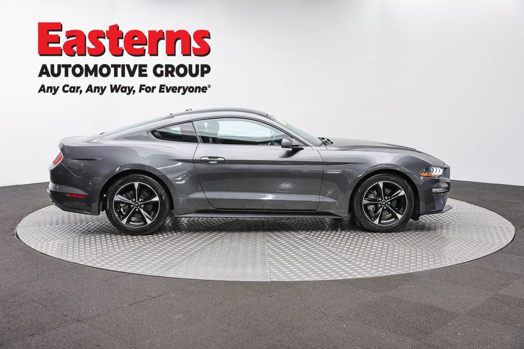 Used 2019 Ford Mustang Coupe RWD image 6