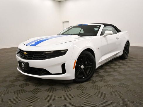 Used 2022 Chevrolet Camaro LT image 2