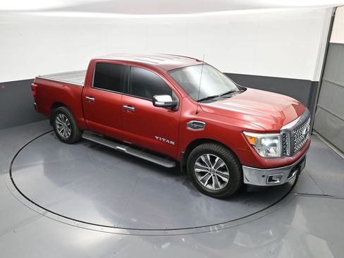 Used 2017 Nissan Titan SL image 25