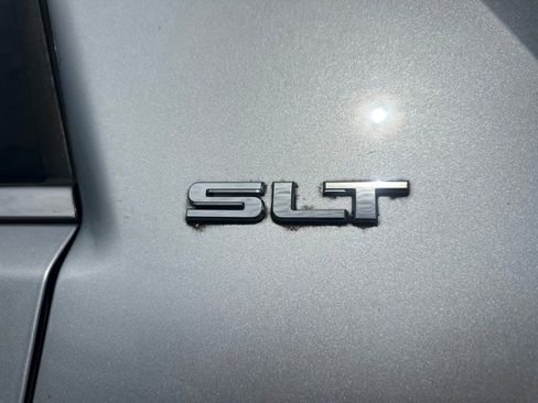 Used 2014 GMC Acadia SLT image 13