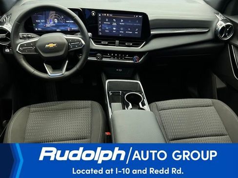 Used 2025 Chevrolet Equinox LT w/ Safety and Technology Package image 12