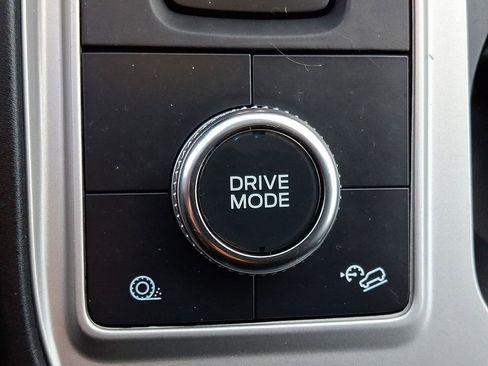 Certified 2022 Ford Explorer XLT w/ Class IV Trailer Tow Package image 24