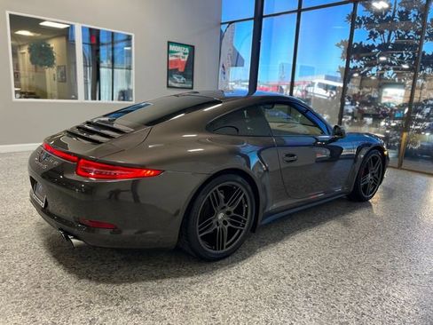 Used 2013 Porsche 911 Carrera 4S image 9
