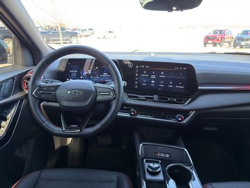 Used 2025 Chevrolet Equinox RS w/ Safety and Technology Package image 28