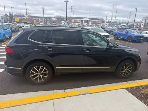 Used 2020 Volkswagen Tiguan SE image 13