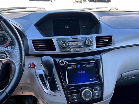 Used 2017 Honda Odyssey EX-L image 9