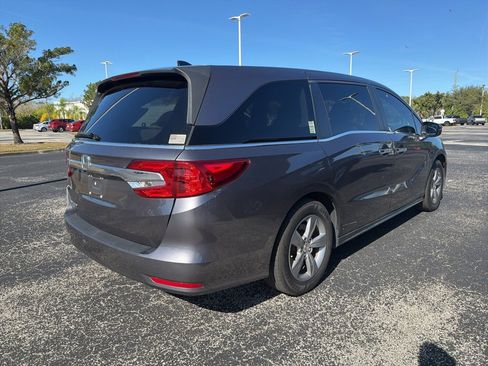 Used 2018 Honda Odyssey EX image 5