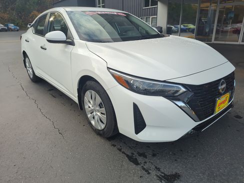 New 2025 Nissan Sentra S image 7