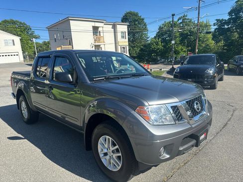 Used 2019 Nissan Frontier SV w/ Value Truck Package AWD/4WD image 5