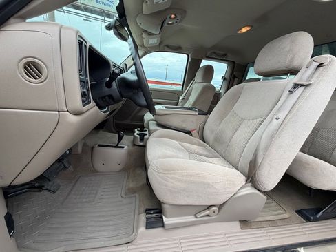 Used 2004 Chevrolet Silverado 1500 LS w/ Light Duty Power Package image 10