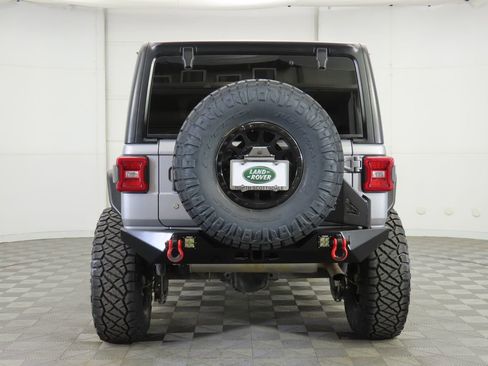 Used 2018 Jeep Wrangler Unlimited Rubicon image 6