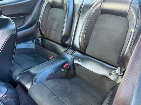 Used 2016 Ford Mustang Shelby GT350 w/ Technology Package image 31