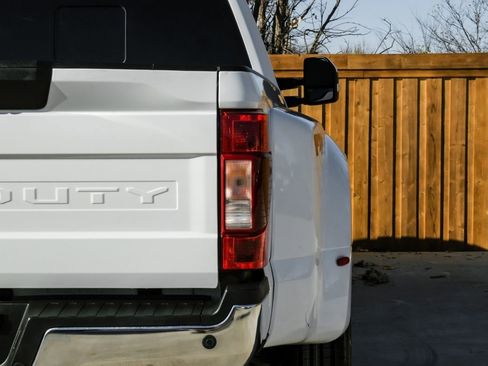 Used 2020 Ford F350 Lariat w/ Lariat Value Package image 43