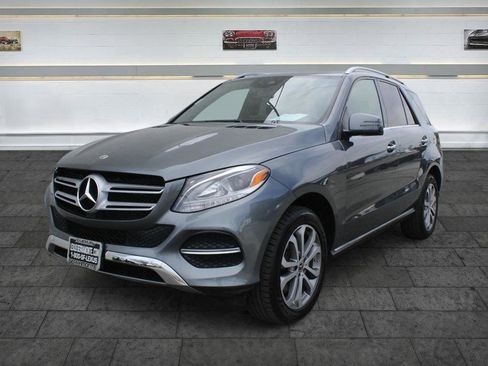 Used 2018 Mercedes-Benz GLE 350 4MATIC SUV image 3
