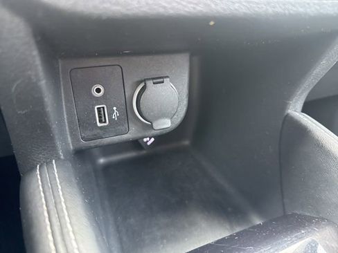 Used 2020 Nissan Kicks SV w/ Exterior Package FWD image 31