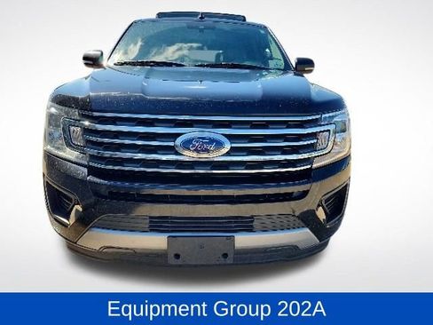 Used 2020 Ford Expedition Max XLT w/ Equipment Group 202A RWD image 3