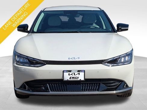 Used 2024 Kia EV6 Wind image 9