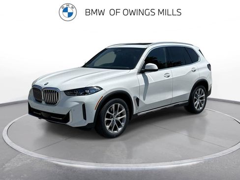 Certified 2024 BMW X5 xDrive40i w/ Premium Package AWD/4WD image 1