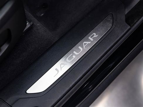 Used 2024 Jaguar F-PACE R-Dynamic S AWD/4WD image 25