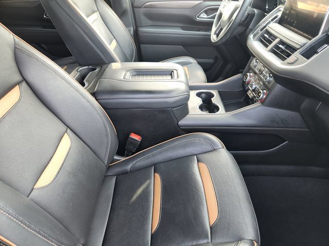 Used 2024 GMC Yukon AT4 w/ AT4 Premium Plus Package AWD/4WD image 14
