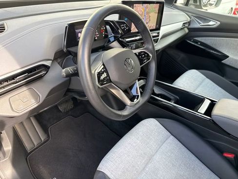 Certified 2023 Volkswagen ID.4 Pro image 39