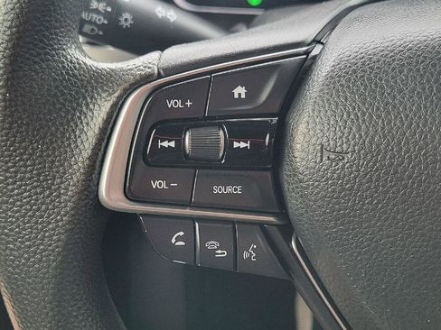 Used 2018 Honda Accord LX image 17