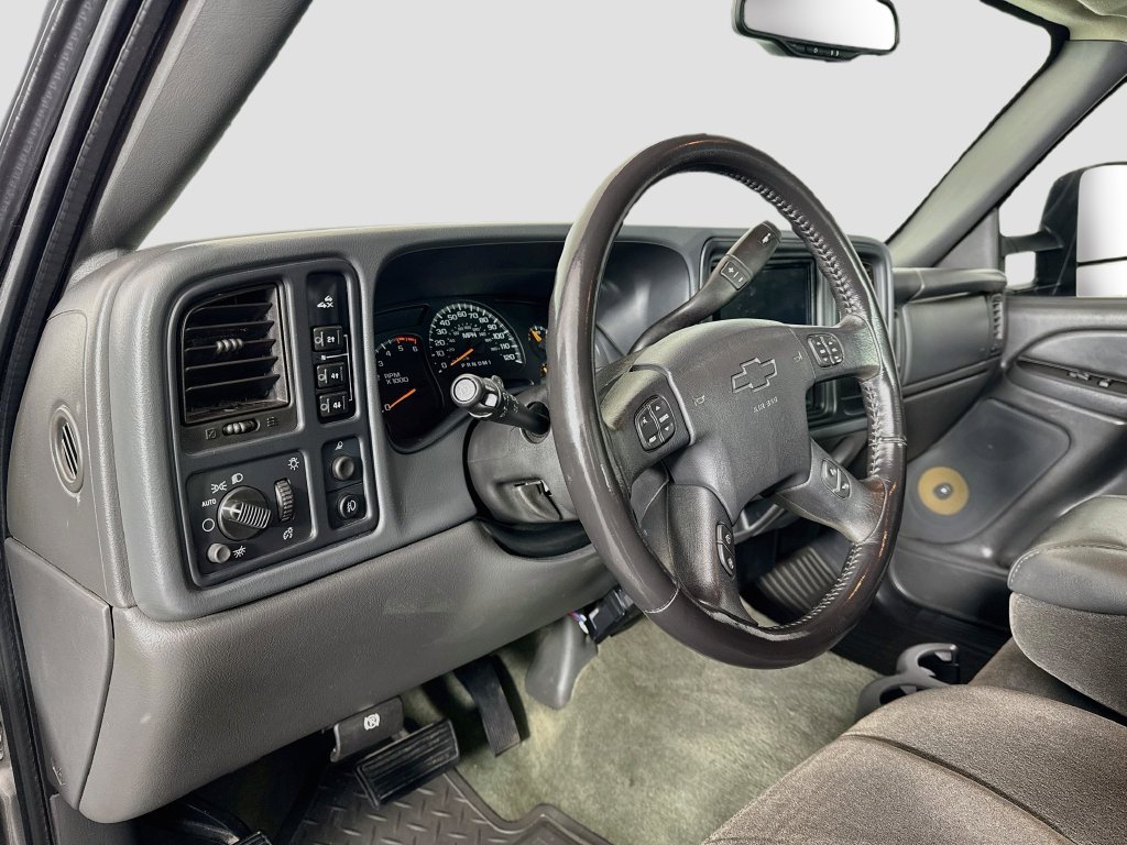 Used 2006 Chevrolet Silverado 2500 LT AWD/4WD image 9