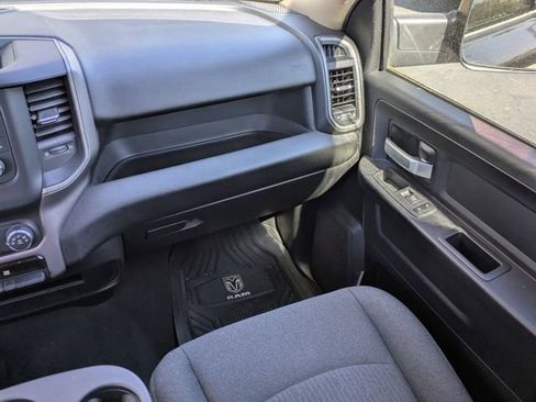 Used 2019 RAM 2500 Tradesman w/ Safety Group image 17