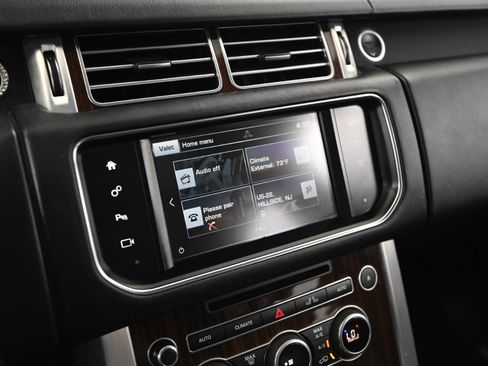 Used 2016 Land Rover Range Rover HSE image 25