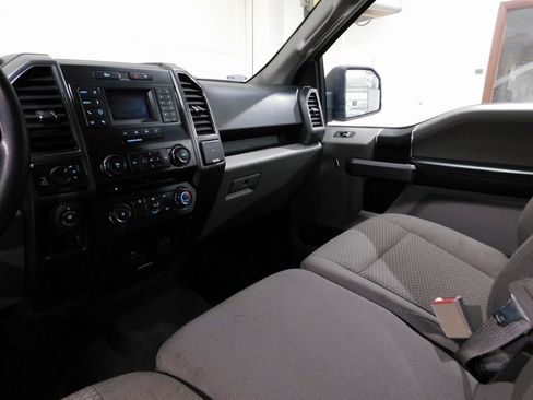 Used 2018 Ford F150 XLT w/ Heavy-Duty Payload Package image 60