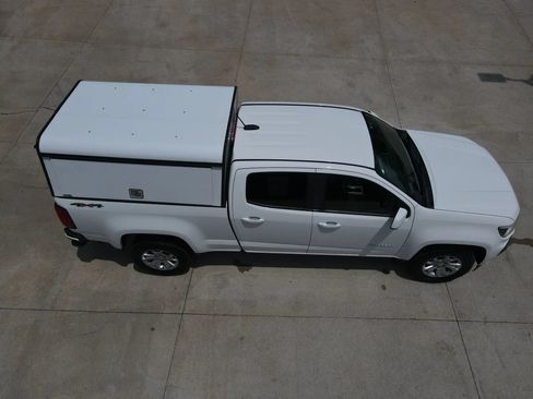 Used 2022 Chevrolet Colorado LT w/ Safety Package AWD/4WD image 52