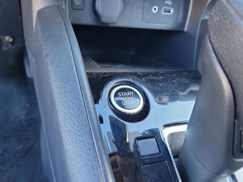 Used 2024 Nissan Versa SV image 24