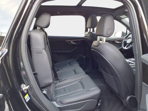 Used 2025 Audi Q7 3.0T Premium Plus image 16