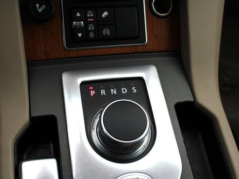 Used 2015 Land Rover LR4 HSE LUX image 33