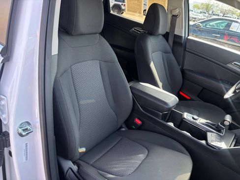 Used 2025 Kia Sportage LX FWD image 35