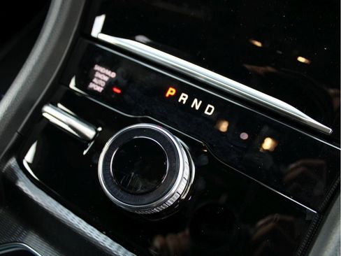 New 2025 Jeep Grand Cherokee Limited w/ Black Appearance Package image 32